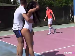 4 naughty teens deep-throat and poke on tennis court