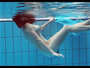 Piyavka Chehova ample bouncy appetizing globes underwater